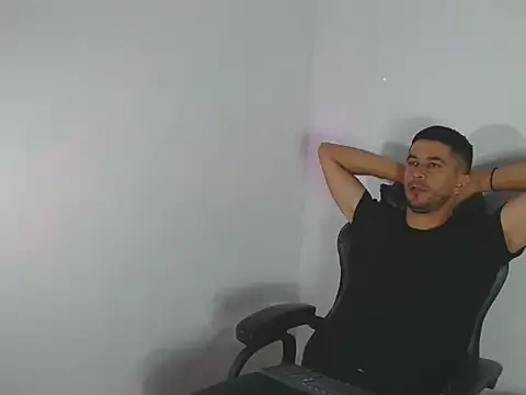 Snapshot of _Grasshopper chatting on February 20, 7:05 pm Grasshopper online show from February 20, 7:05 pm