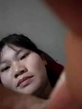 Snapshot of Baby_flower_1 chatting on February 15, 5:52 am Baby flower 1 online show from February 15, 5:52 am