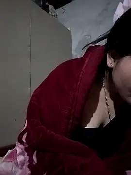 Snapshot of Baby_flower_1 chatting on February 15, 8:19 pm Baby flower 1 online show from February 15, 8:19 pm