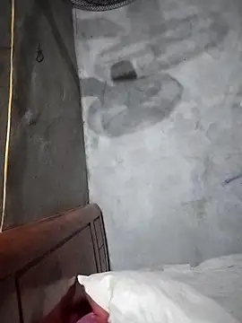 Snapshot of Baby_flower_1 chatting on February 19, 1:52 pm Baby flower 1 online show from February 19, 1:52 pm