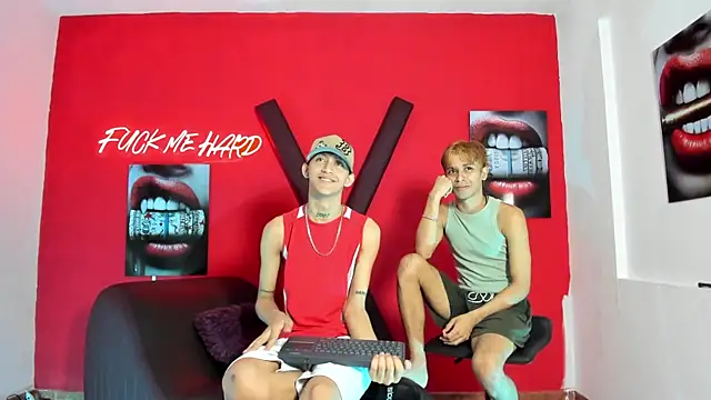 Snapshot of BOYS_PLAY chatting on February 27, 1:22 pm BOYS PLAY online show from February 27, 1:22 pm