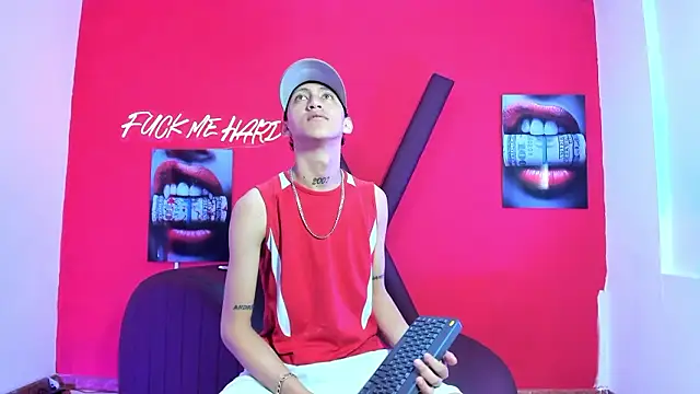 Snapshot of BOYS_PLAY chatting on February 18, 1:29 pm BOYS PLAY online show from February 18, 1:29 pm