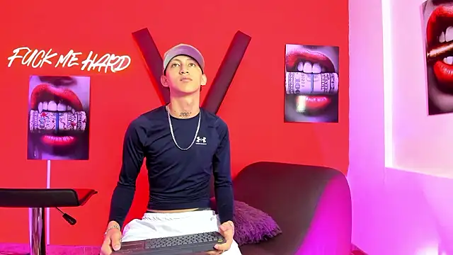 BOYS PLAY online show from March 15, 1:07 pm