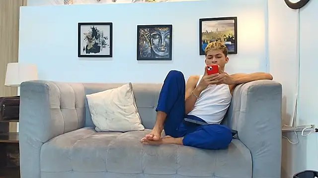 GOLD BOYS online show from May 27, 7:38 am