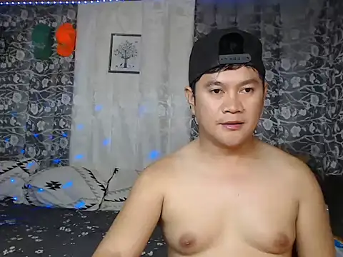 Snapshot of adorableasianboy69 chatting on March 11, 11:59 am adorableasianboy69 online show from March 11, 11:59 am