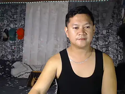 adorableasianboy69 online show from February 15, 8:46 am