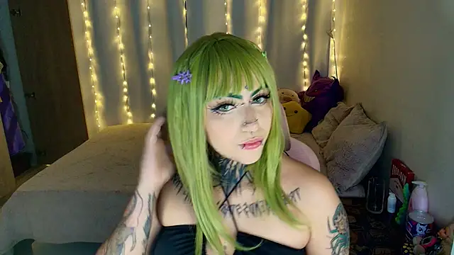 maliciaXpoison online show from March 15, 12:39 am