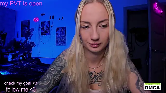 meow kiki  online show from February 18, 8:05 pm