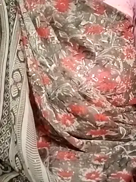 Snapshot of Soniya32 chatting on March 29, 9:44 am Soniya32 online show from March 29, 9:44 am