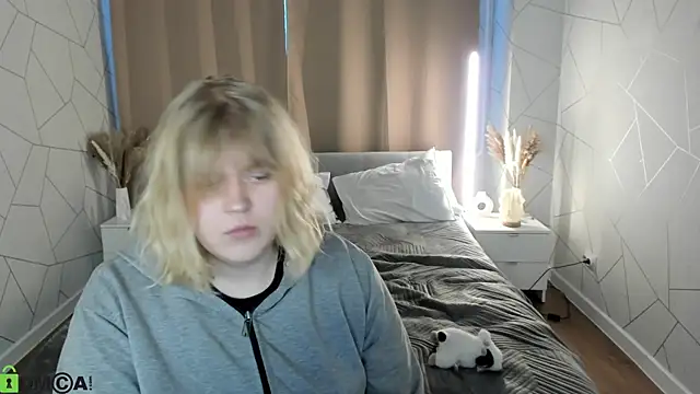 luna c0ra online show from March 20, 1:06 am