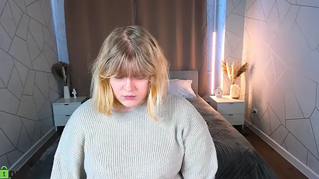 luna c0ra online show from April 8, 1:07 am