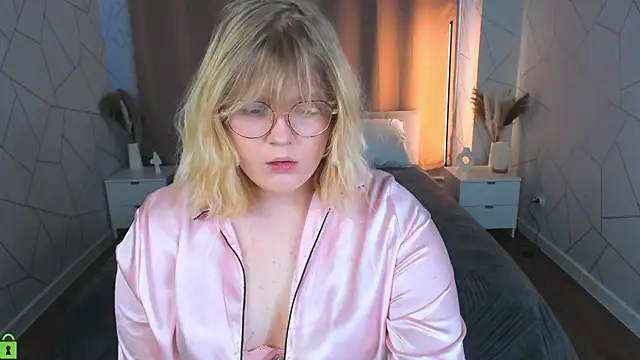 luna c0ra online show from April 10, 1:12 am