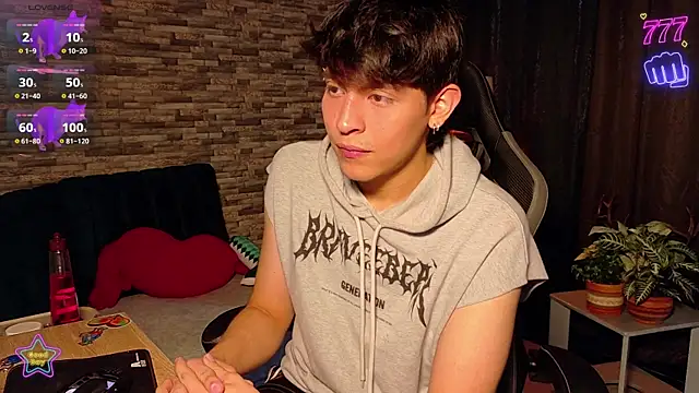  -Lucky-  online show from March 1, 9:15 pm