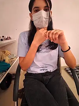 tanzum khan3202 online show from April 2, 6:31 am