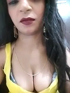 Miss Anamika   online show from April 17, 8:00 pm