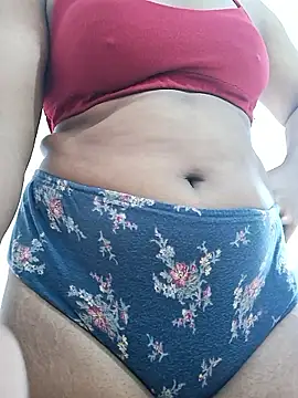 Snapshot of Queen_Saara chatting on February 22, 10:28 am Queen Saara online show from February 22, 10:28 am