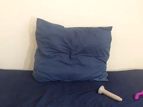 SweetDarkBrownie online show from February 26, 8:53 pm