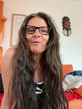 Snapshot of Dance_Lady chatting on February 24, 1:56 pm Dance Lady online show from February 24, 1:56 pm