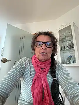 Snapshot of Dance_Lady chatting on March 8, 1:47 pm Dance Lady online show from March 8, 1:47 pm