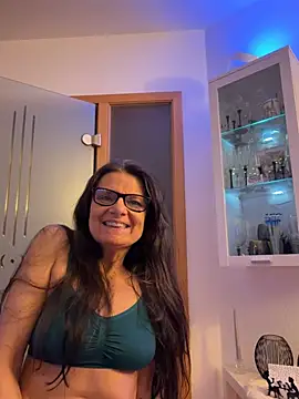 Snapshot of Dance_Lady chatting on February 27, 11:15 pm Dance Lady online show from February 27, 11:15 pm