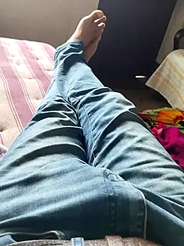 harryxxx82 online show from March 24, 3:06 am