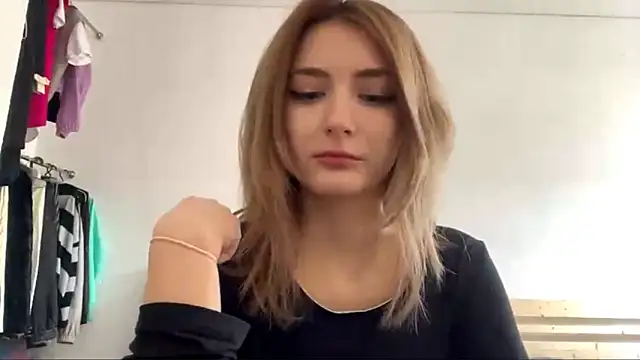 Snapshot of TakenTrumpet chatting on March 1, 12:27 pm TakenTrumpet online show from March 1, 12:27 pm