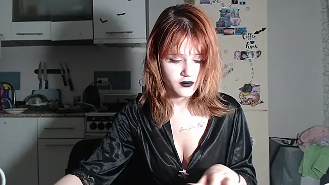 SolarAdrienne online show from March 18, 7:37 pm