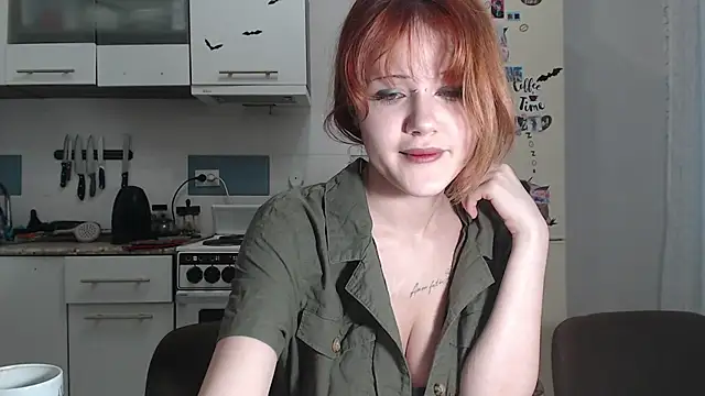 SolarAdrienne online show from March 3, 2:46 pm