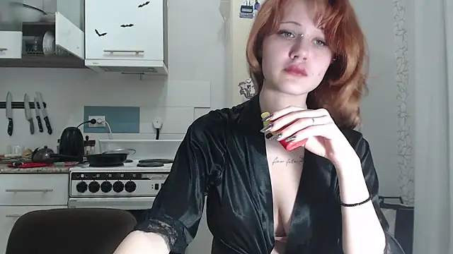 SolarAdrienne online show from March 7, 4:23 pm