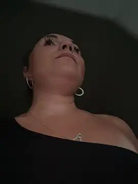 MonikaXXX05 online show from June 25, 6:24 pm