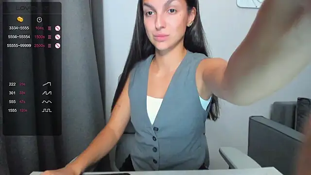 Snapshot of AngelGabe chatting on June 19, 5:52 pm AngelGabe online show from June 19, 5:52 pm