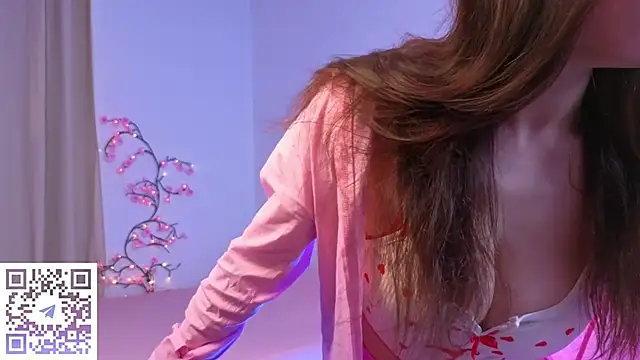 Snapshot of alisha_melison chatting on February 28, 1:55 pm alisha melison online show from February 28, 1:55 pm