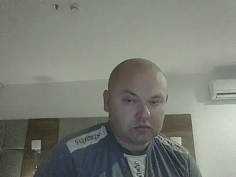 Snapshot of Rob1874 chatting on March 1, 10:10 pm Rob1874 online show from March 1, 10:10 pm