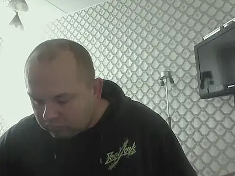 Snapshot of Rob1874 chatting on February 21, 10:50 am Rob1874 online show from February 21, 10:50 am