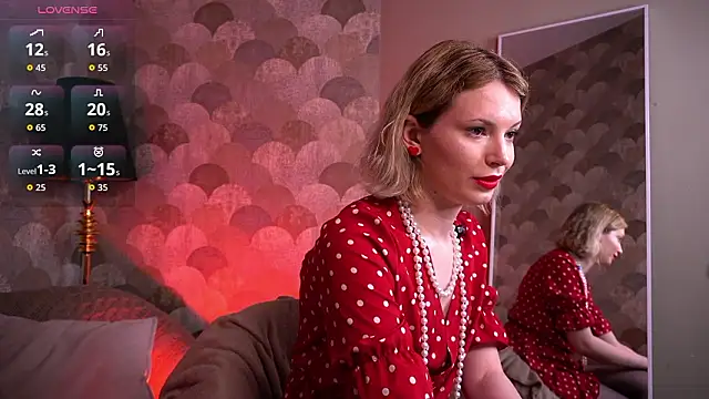 VinylKiss online show from February 20, 8:44 pm