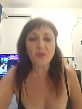 SaraGina online show from June 25, 8:58 pm