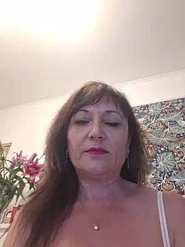 SaraGina online show from April 29, 9:32 pm
