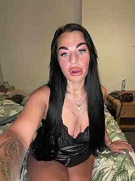 Snapshot of Darkfantisyx chatting on February 27, 8:52 pm Darkfantisyx online show from February 27, 8:52 pm