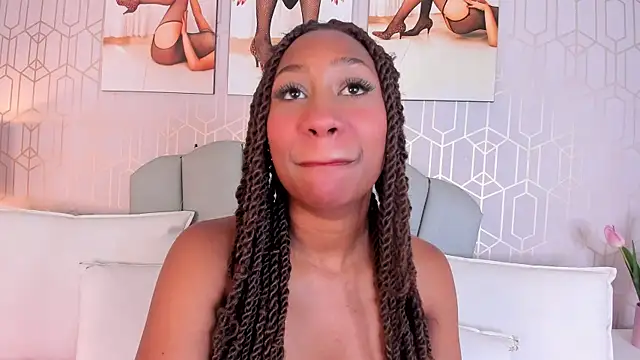 Snapshot of Kimberly_martinezz chatting on February 27, 7:35 pm Kimberly martinezz online show from February 27, 7:35 pm