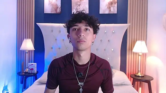 Snapshot of Aiden_Rivers_ chatting on July 10, 12:49 pm Aiden Rivers online show from July 10, 12:49 pm