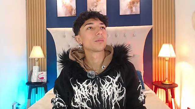 Snapshot of Aiden_Rivers_ chatting on July 17, 12:57 pm Aiden Rivers online show from July 17, 12:57 pm