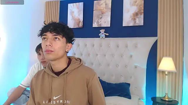 Snapshot of Aiden_Rivers_ chatting on May 28, 12:55 pm Aiden Rivers online show from May 28, 12:55 pm