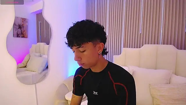 Aiden Rivers  online show from March 25, 12:48 pm