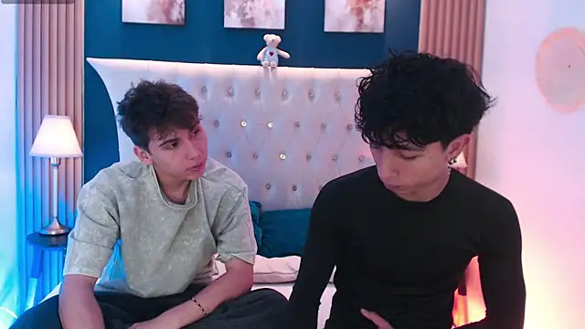 Snapshot of Aiden_Rivers_ chatting on June 4, 1:16 pm Aiden Rivers online show from June 4, 1:16 pm