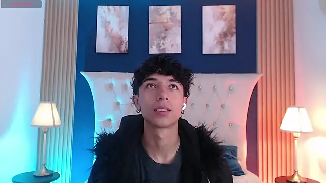 Snapshot of Aiden_Rivers_ chatting on July 8, 1:12 pm Aiden Rivers online show from July 8, 1:12 pm
