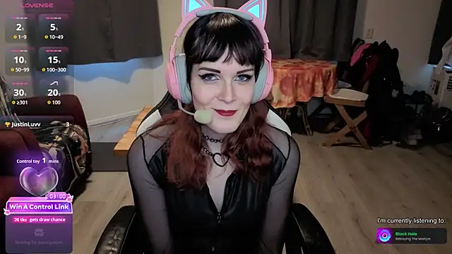 Samanteased online show from April 20, 5:14 pm
