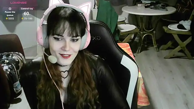 Snapshot of Samanteased chatting on February 18, 5:31 pm Samanteased online show from February 18, 5:31 pm