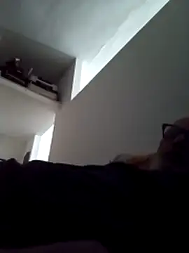 Snapshot of Milwokee chatting on February 20, 8:16 am Milwokee online show from February 20, 8:16 am