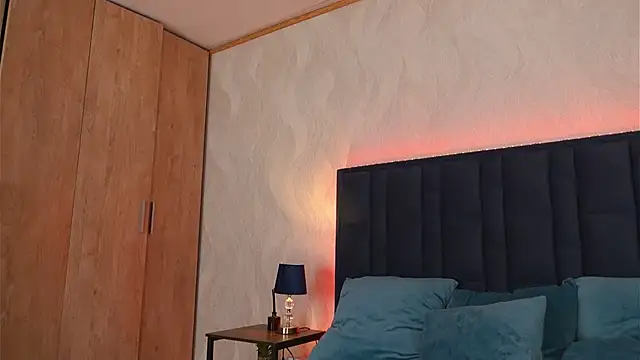 LucyDeLuca online show from March 10, 8:51 am