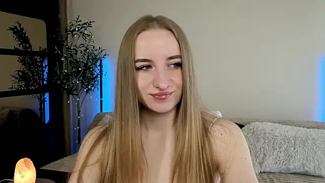 Oxy Foxie online show from May 29, 3:07 pm